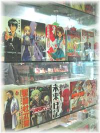 専門店に並ぶ輸入中文訳コミック（の海賊版？）