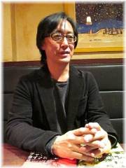 長時間のインタビューに応じてくださった野嶋さん